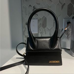 Jacquemus Le Chiquito Moyen